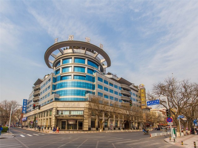 上海发展汽车配件维修价格